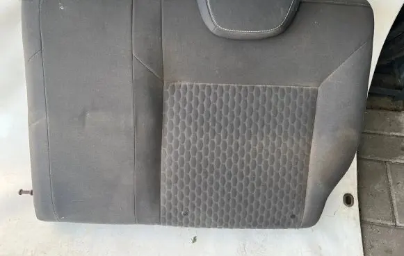 Ford Focus Second row seats 