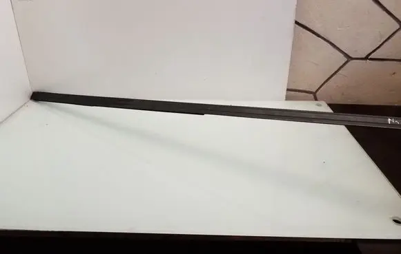 Roof trim bar molding cover