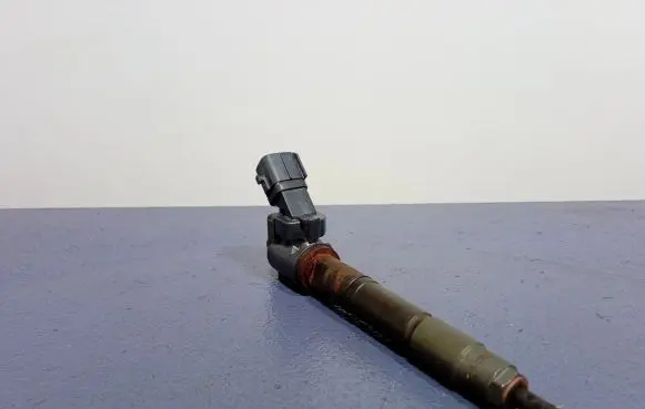 Fuel injector