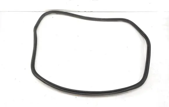 Trunk rubber seal (body)