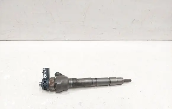 Volkswagen Golf VII Fuel injector 04L130277G