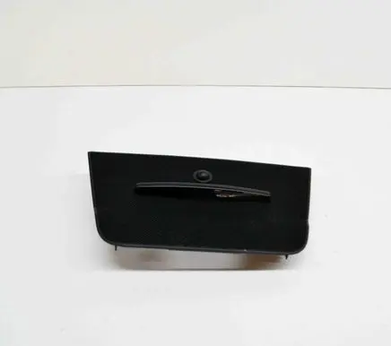 Mercedes-Benz E A207 Quarter panel pressure vent 402990001 A2076801089