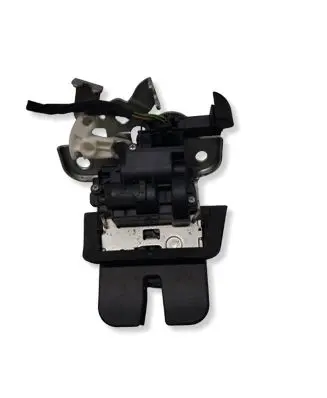 Audi A4 S4 B8 8K Tailgate/trunk/boot lock/catch/latch 8K9827505