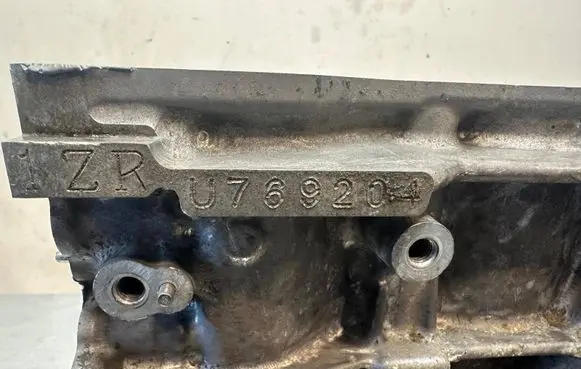 Toyota Auris 150 Engine block 1ZR U769204