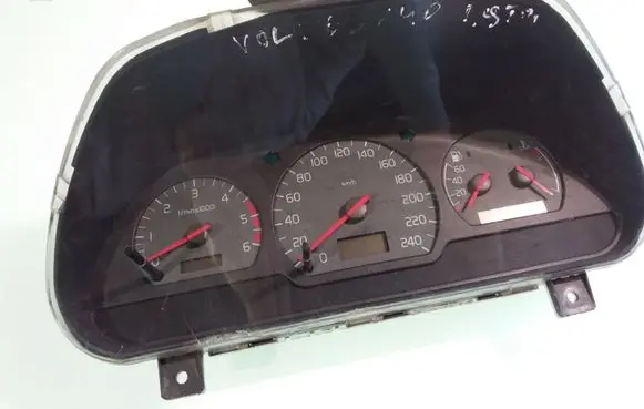 Volvo S40, V40 Speedometer (instrument cluster)