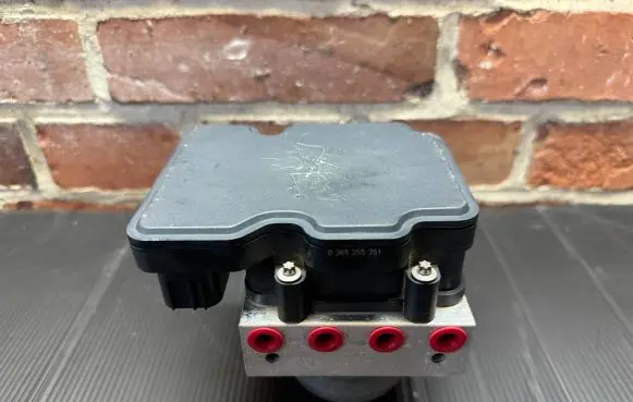 Toyota C-HR I ABS Pump 44540-F4070 0265956338 2265106539