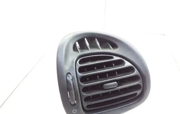 Citroen Xsara Picasso Dashboard side air vent grill/cover trim 9631280077