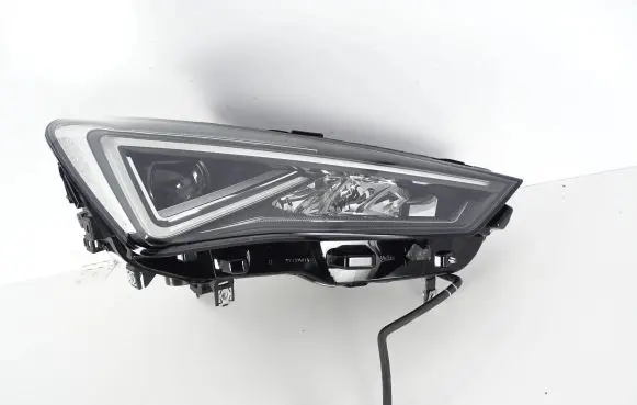 Seat Tarraco Headlight/headlamp 5FJ941008C