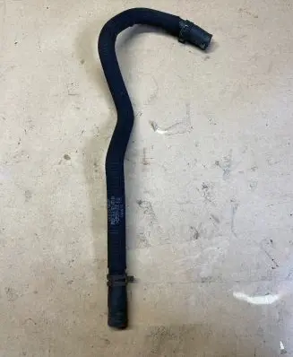 Audi Q7 4L Engine coolant pipe/hose 7L8121073D