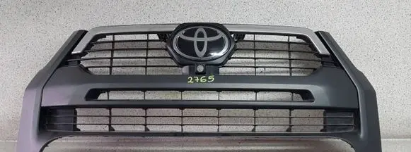 Toyota Hilux VIII Front grill 53100YP751