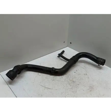 Volkswagen PASSAT B5 Engine coolant pipe/hose 4B0121101E