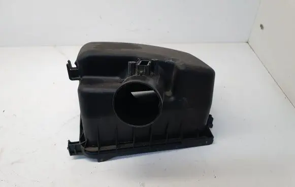 Toyota Auris E180 Air filter box cover 177050Y140 ME014141069
