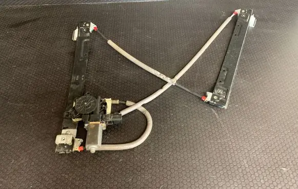Opel Corsa D Front door window regulator with motor D360600 FC8060