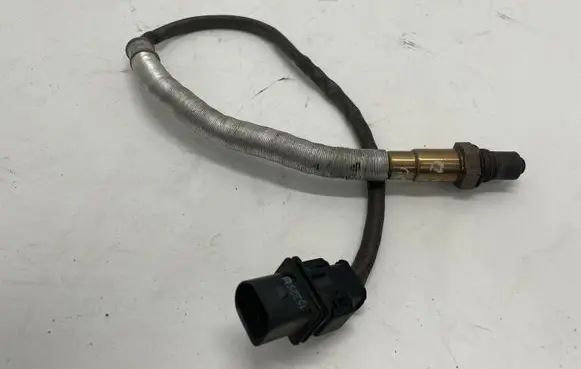 Mercedes-Benz C W205 Lambda probe sensor A0005423100
