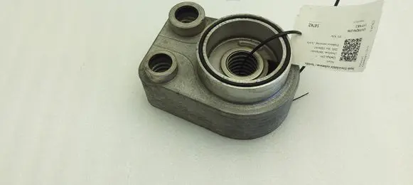 Nissan Qashqai Oil filter mounting bracket 213059324R