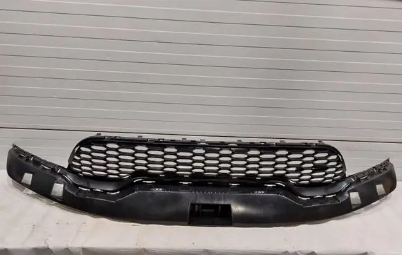 Dodge Durango Front bumper upper radiator grill 6UZ20TRMAA 6UZ20RXFAA
