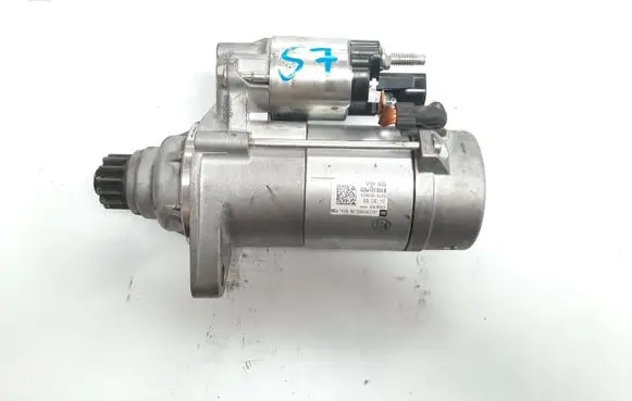 Volkswagen Golf VII Starter motor 02M911024B
