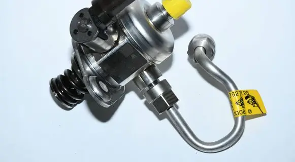 Fuel injection high pressure pump
