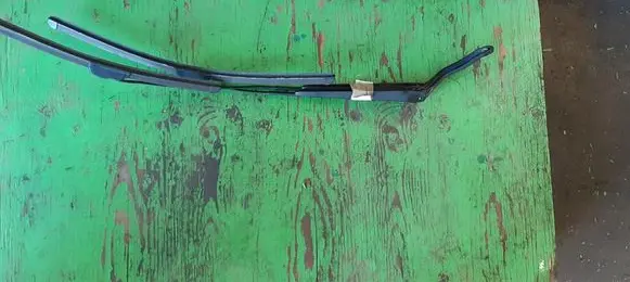 Ford Fiesta Front wiper blade arm