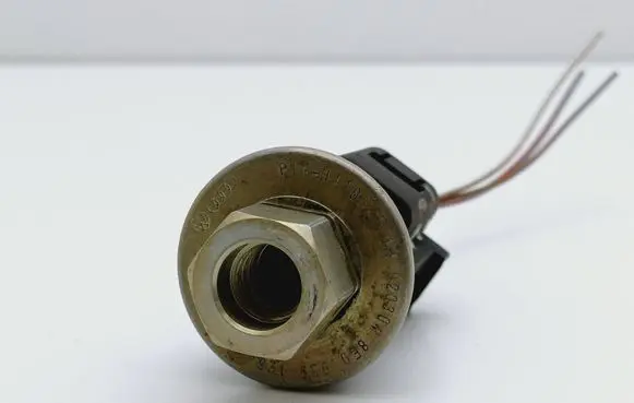 Audi A4 S4 B6 8E 8H Air conditioning (A/C) pressure sensor 8E0959126