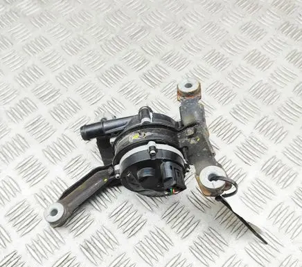 KIA Soul Electric auxiliary coolant/water pump 369100E650
