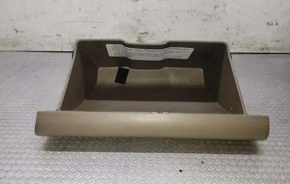 Hyundai Santa Fe Glove box