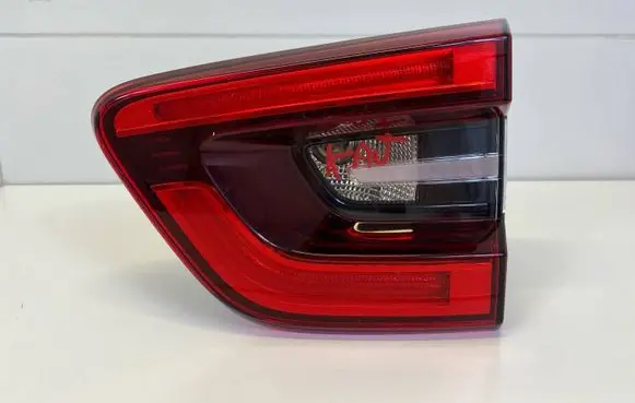 Tailgate rear/tail lights