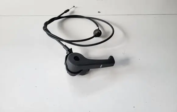 KIA Sorento Engine bonnet (hood) release handle