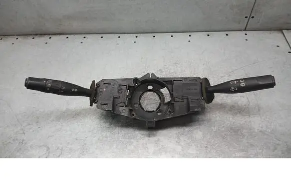 Peugeot 206 CC Wiper turn signal indicator stalk/switch 96049597