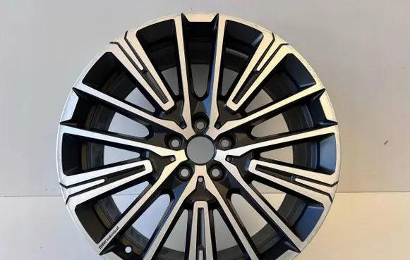 BMW X1 U11 R20 alloy rim 6898042
