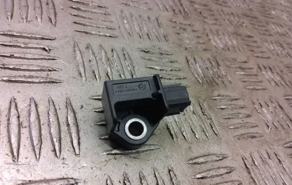 Hyundai Ioniq Airbag deployment crash/impact sensor 95920f2000