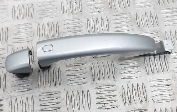 Audi Q3 8U Rear door exterior handle 8T0837205A 8T0837167A