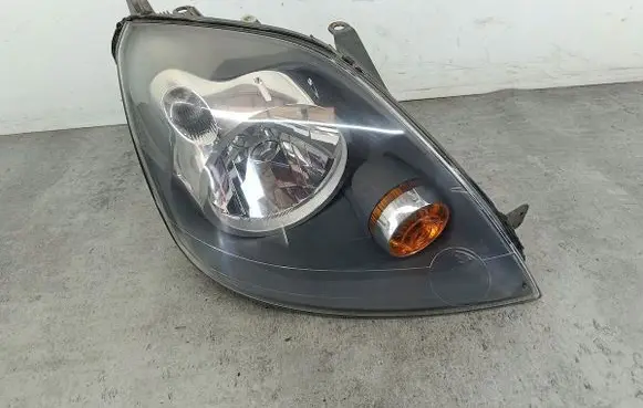 Ford Fiesta Headlight/headlamp 6S6113W029CD