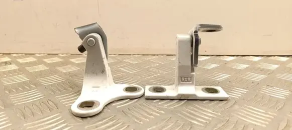 Tesla Model Y Rear door hinge set 149749800C