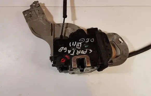 KIA Sportage Rear door lock 814203U010