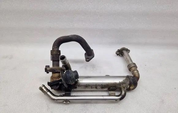 Volkswagen Caddy EGR valve cooler 03G131512AA 914320504 0000DEBTW