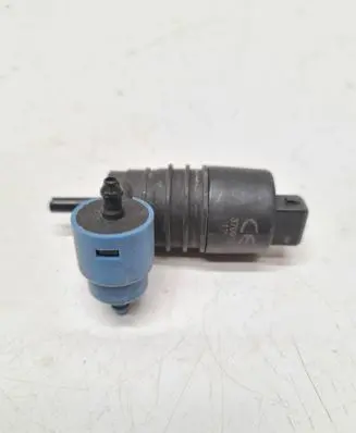 Opel Astra G Windscreen/windshield washer pump 370912