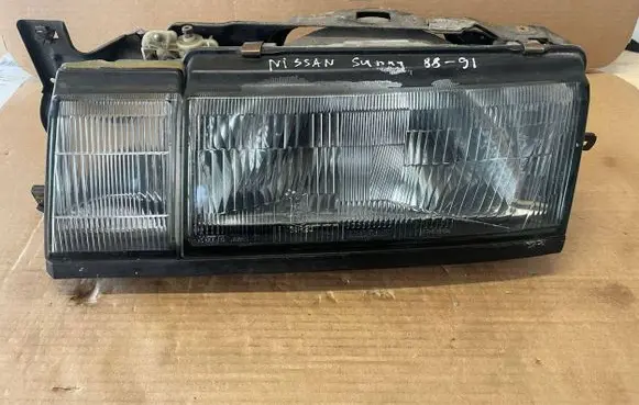 Nissan Sunny Headlight/headlamp 312L20 11063210L 11063210