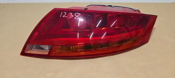 Audi TT TTS Mk2 Rear/tail lights 8J0945096B