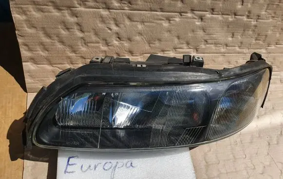 Volvo V70 Headlight/headlamp TAIWAN