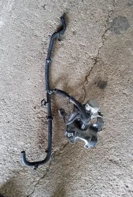 Dodge Challenger Vacuum pump P04581485AD 01026103