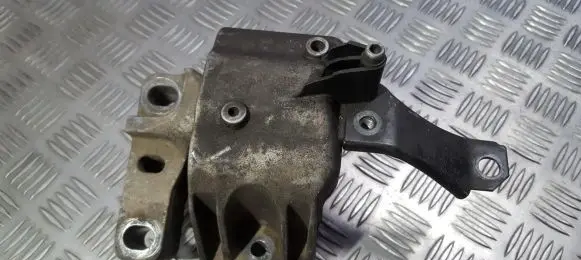 Audi A3 S3 8L Engine mount bracket 1J0199262BF 1J0199588B