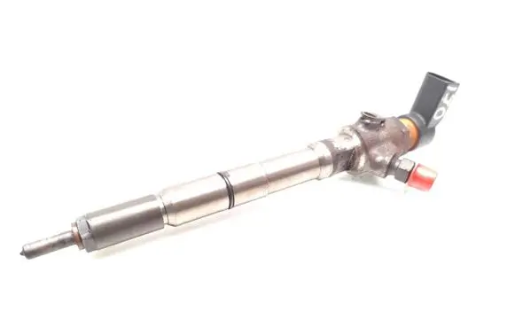 Volkswagen Golf VI Fuel injector 03L130277B
