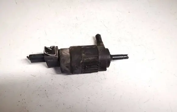 Opel Omega B2 Windscreen/windshield washer pump 090586631