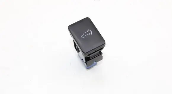 Mitsubishi Outlander Tailgate opening switch 