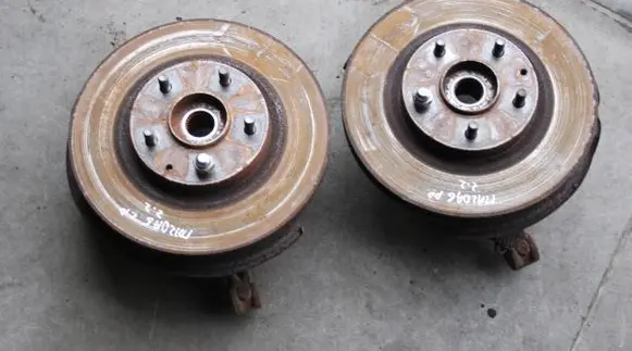 Mazda 6 Front wheel hub spindle knuckle 150KM
