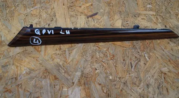 Maserati Quattroporte Front door trim bar 670015139