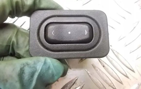 Opel Corsa C Quarter vent window switch 