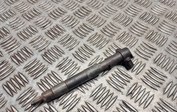 Mercedes-Benz Sprinter W906 Fuel injector A6510700587 Yyd6r3hrwx J6yslx8jdx