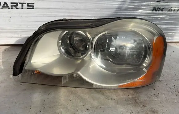 Volvo XC90 Headlight/headlamp 31111190 89902044